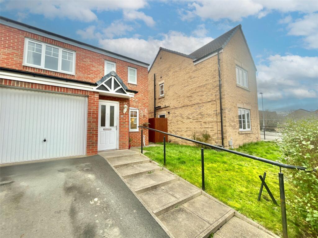 3 bedroom semidetached house for sale in Caddy Close, Birtley, Chester