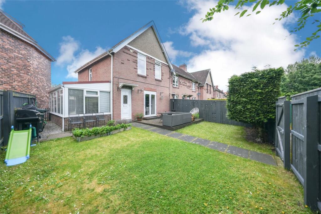 3 bedroom end of terrace house for sale in Eastburn Gardens, Pelaw