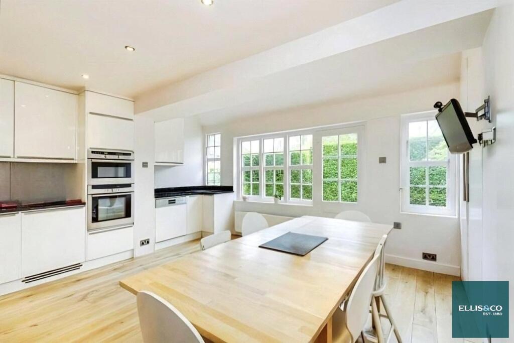Main image of property: Corringway, Hampstead Garden Suburb, NW11