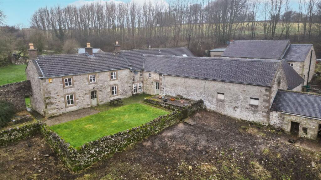 8 bedroom detached house for sale in Tearsall Farm, Bonsall Lane