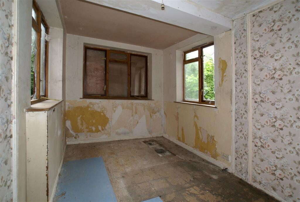 Additional image 10 of Warney Lodge, Old Road, Darley Dale.