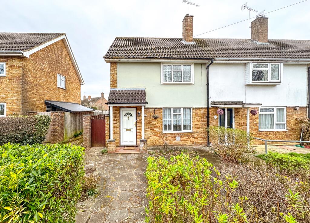 Main image of property: Peartree Close, Hemel Hempstead, HP1
