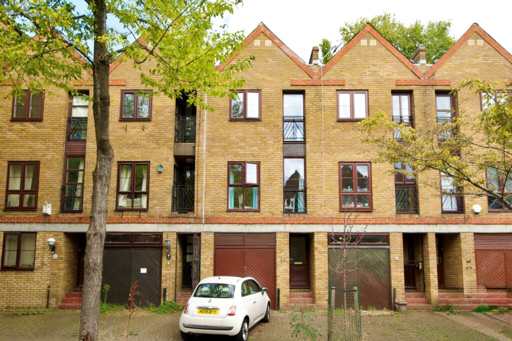 Main image of property: Brunswick Quay, London, SE16