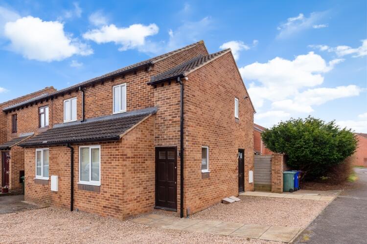 Main image of property: Flatford Place, Kidlington