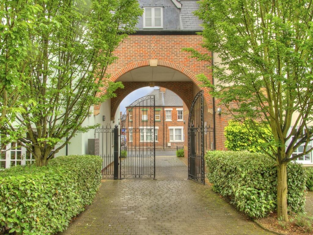 Main image of property: St Thomas Street, Central Oxford