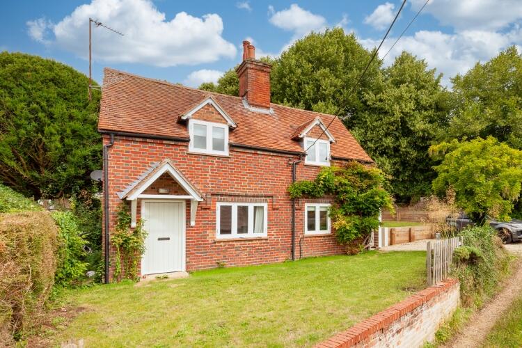 4 bedroom detached house for rent in High Street, Clifton Hampden, OX14