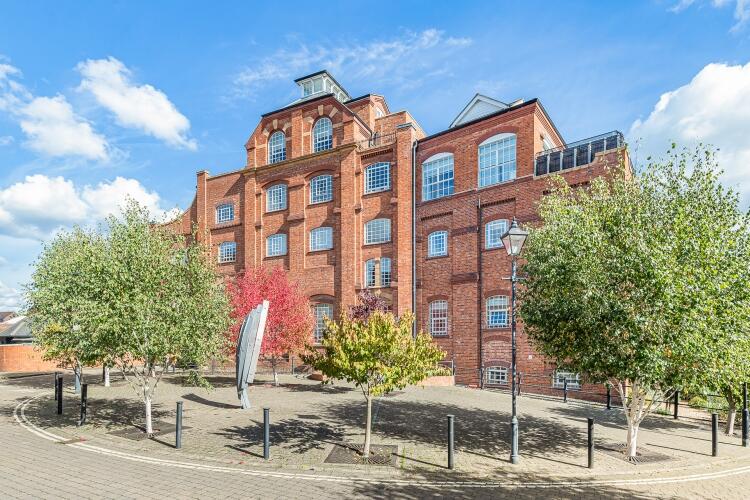 Main image of property: Coopers Lane, Abingdon