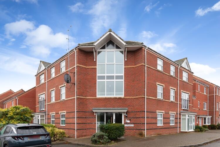 2 bedroom apartment for rent in Alma Road Banbury OX16