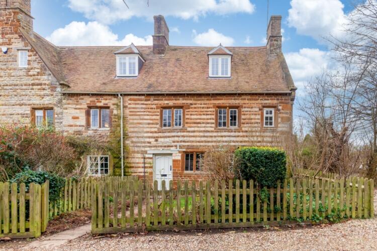 Main image of property: The Green, Culworth