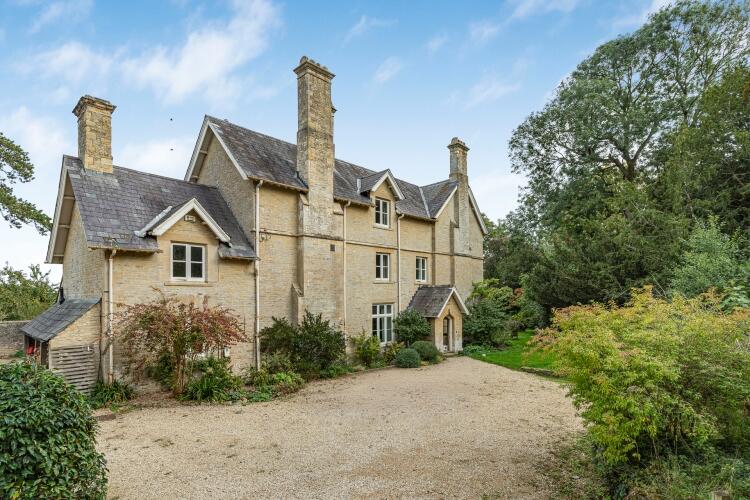 Main image of property: Leafield