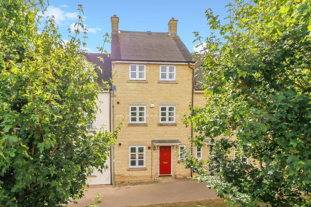 Main image of property: Larkspur Grove, Witney