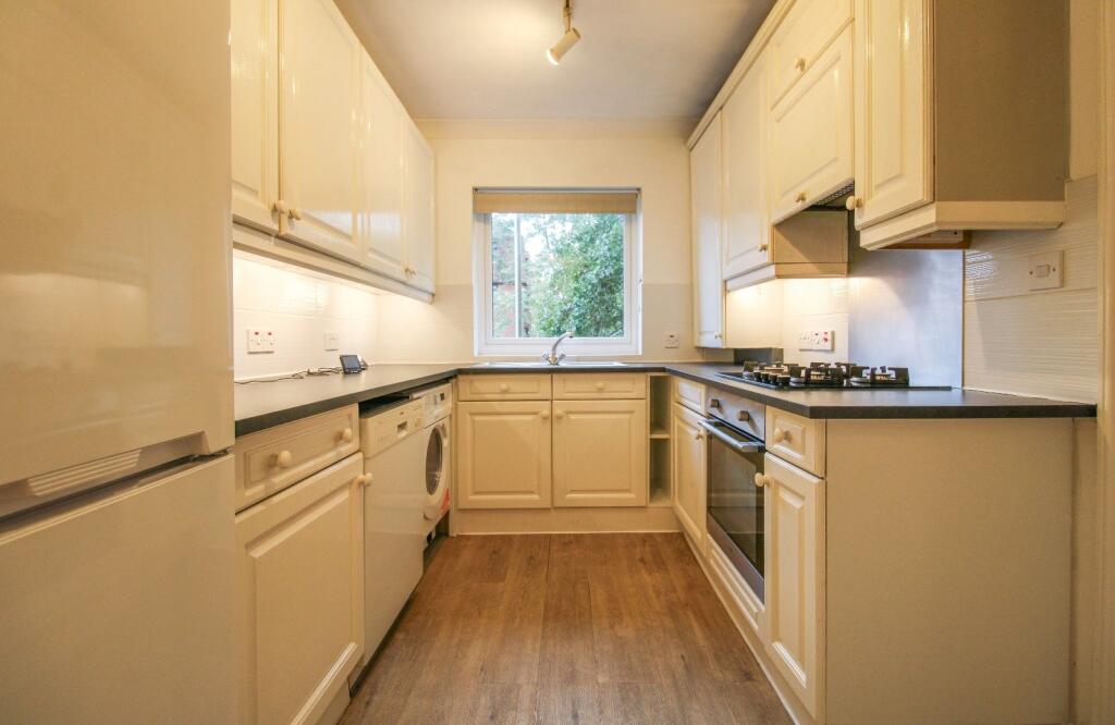 Main image of property: Park Hill Rise, Croydon, CR0