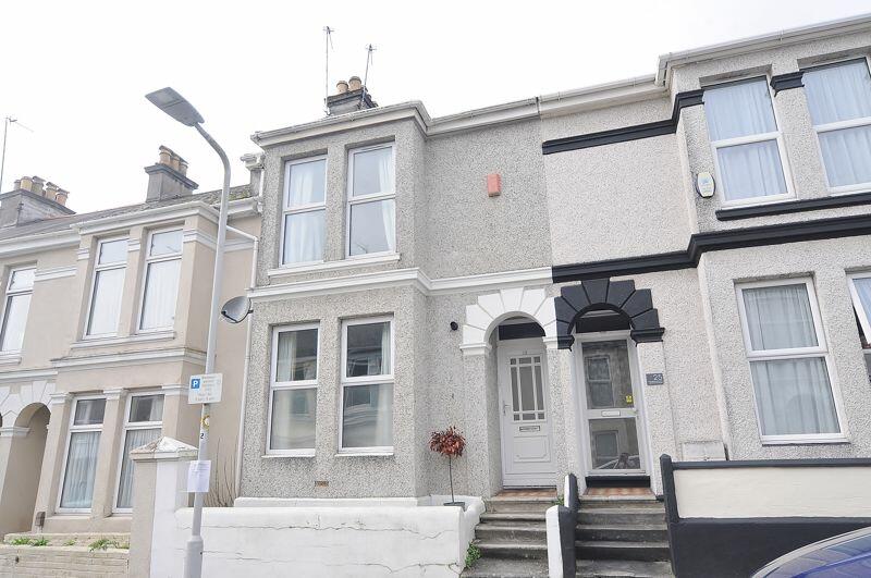 4 bedroom terraced house for sale in Oxford Avenue, Plymouth. Well Presented & Spacious 4 Bedroom Family Home in Peverell. , PL3