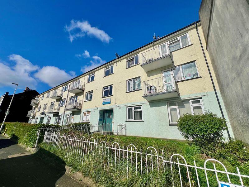 2 bedroom flat for sale in Penrose Street, North Road west, Plymouth. A first floor purpose built 2 double bed flat. Great investment or first buy, PL1