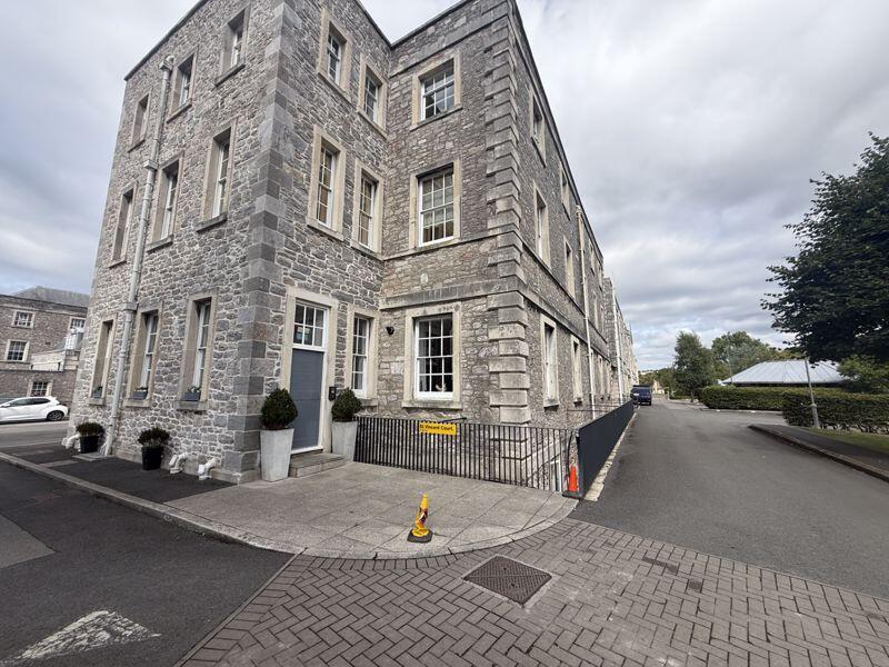 Main image of property: Craigie Drive, Plymouth Gated community one bedroom apartment