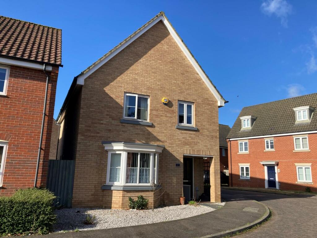 4 bedroom detached house for sale in Aspen Way, Red Lodge, IP28