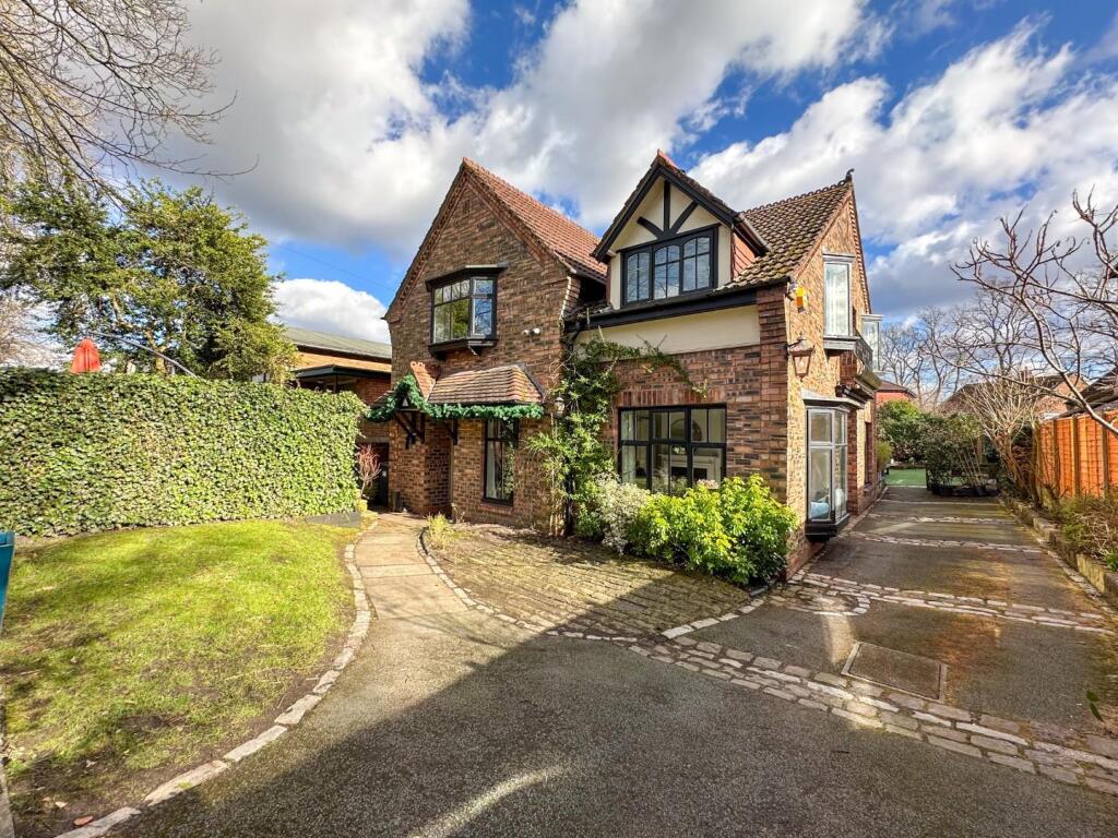 Main image of property: Oaker Avenue, West Didsbury, Manchester