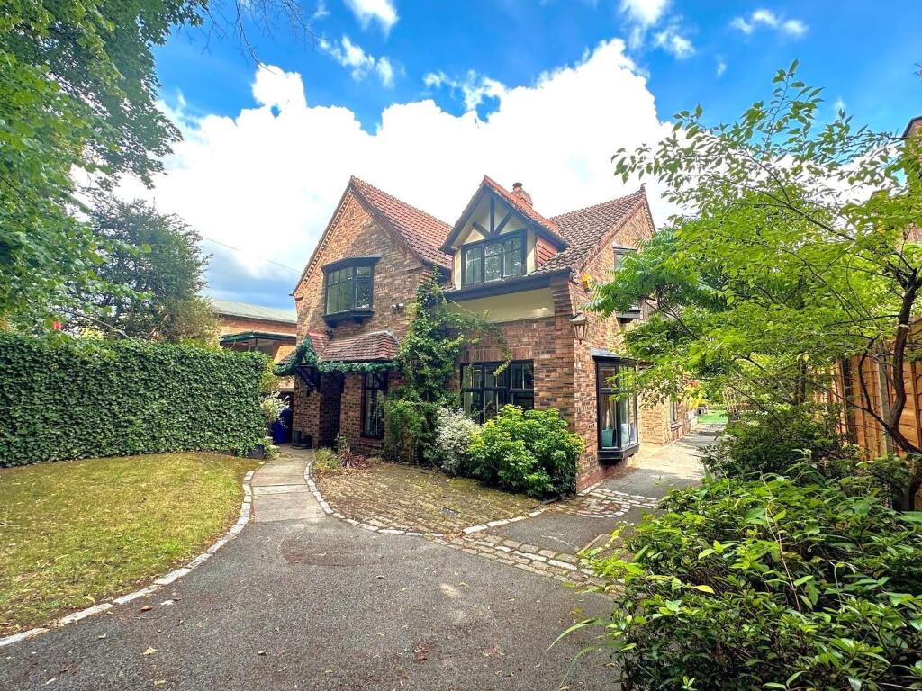 Main image of property: Oaker Avenue, West Didsbury, Manchester