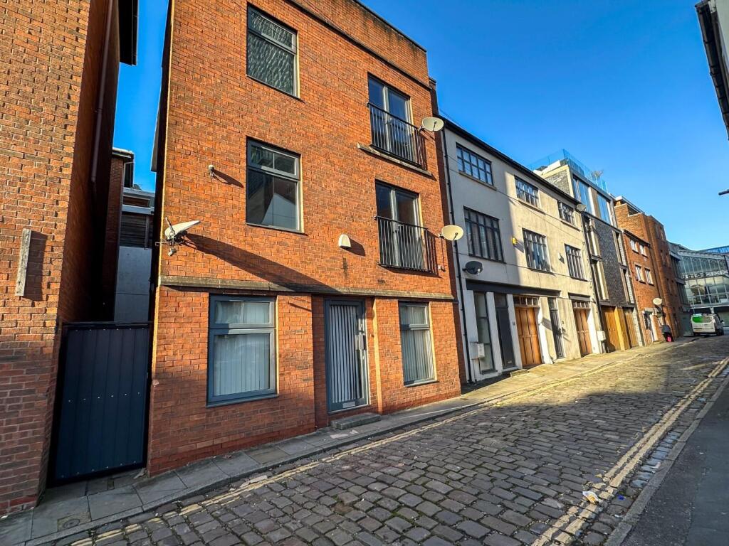 Main image of property: Southern Street, Manchester