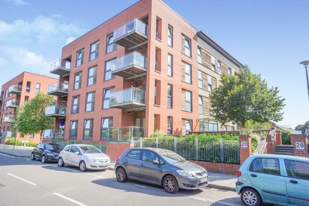 2 bedroom flat for sale in 20 Bell Barn Road, Birmingham, B15