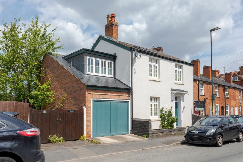 5 bedroom town house for sale in Greenfield Road, Harborne, Birmingham, B17