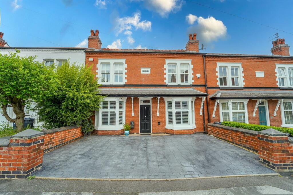 3 bedroom terraced house for sale in Wentworth Road, Harborne