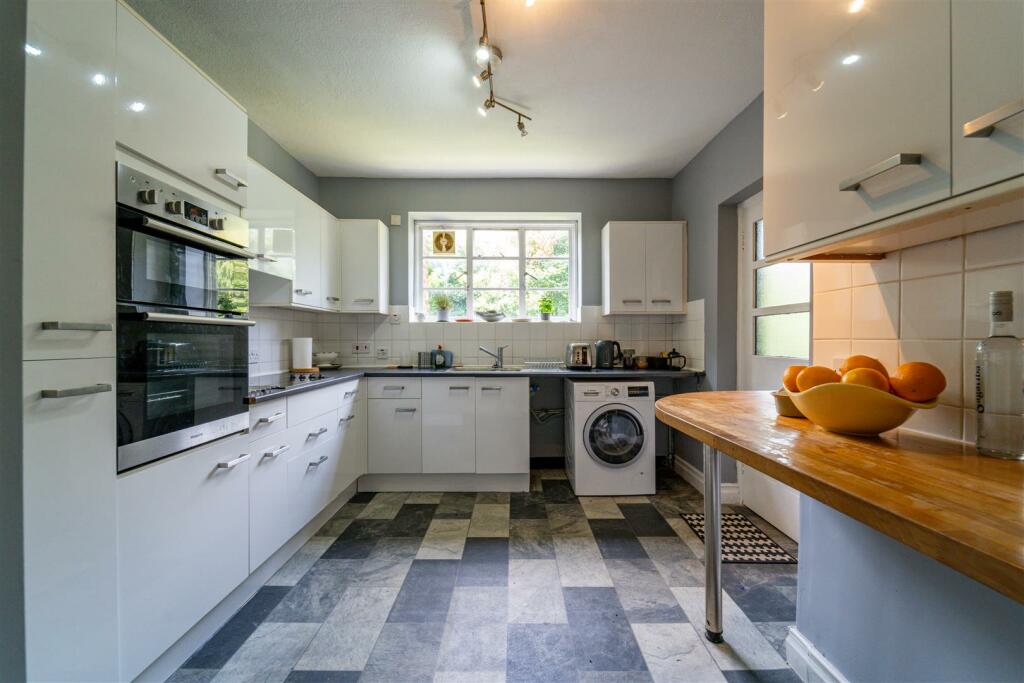 Additional property image - Viceroy Close, Edgbaston, Birmingham, B5