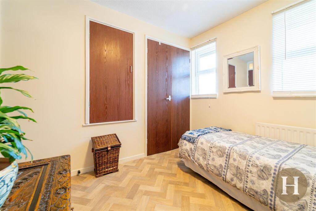 Additional property image - Fredas Grove, Harborne, Birmingham, B17