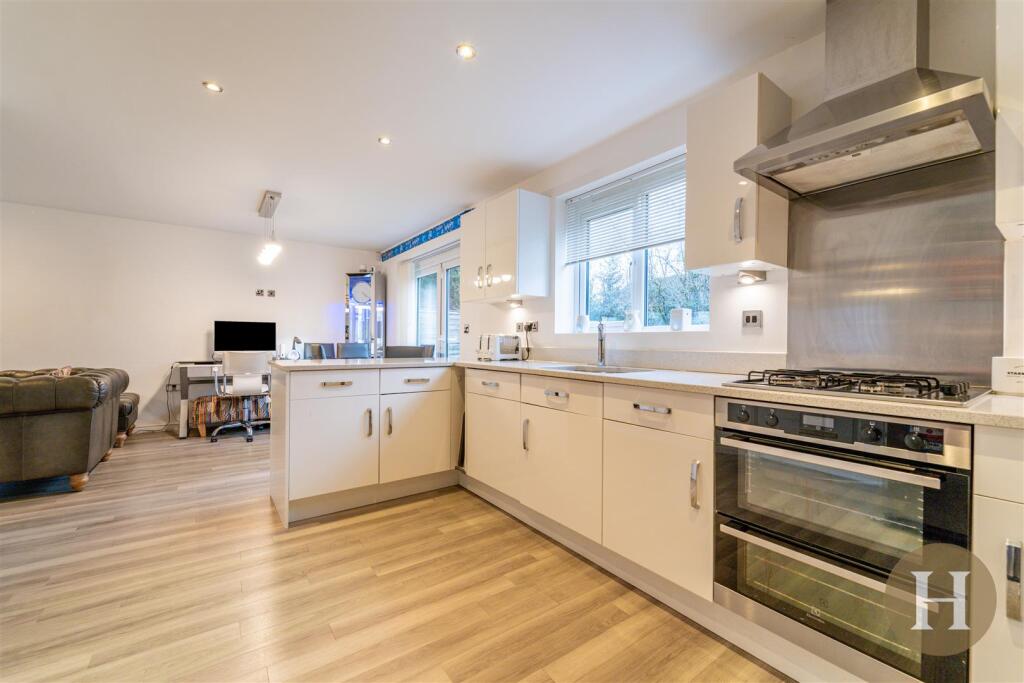 Additional property image - Martineau Drive, Harborne, Birmingham, B32