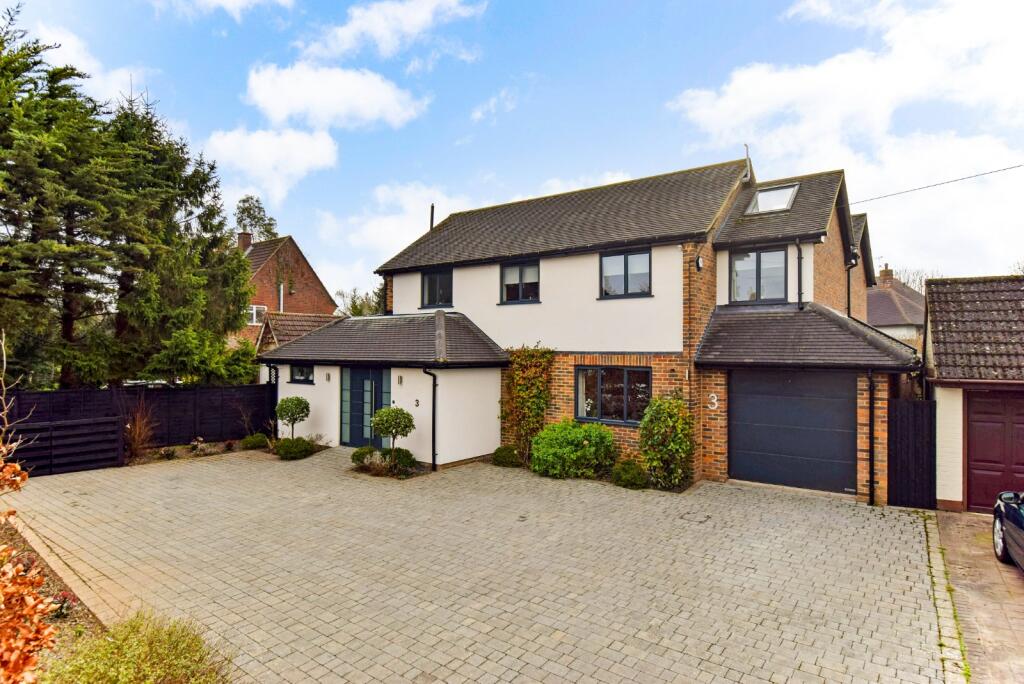 Main image of property: The Fairway, Burnham, Buckinghamshire, SL1