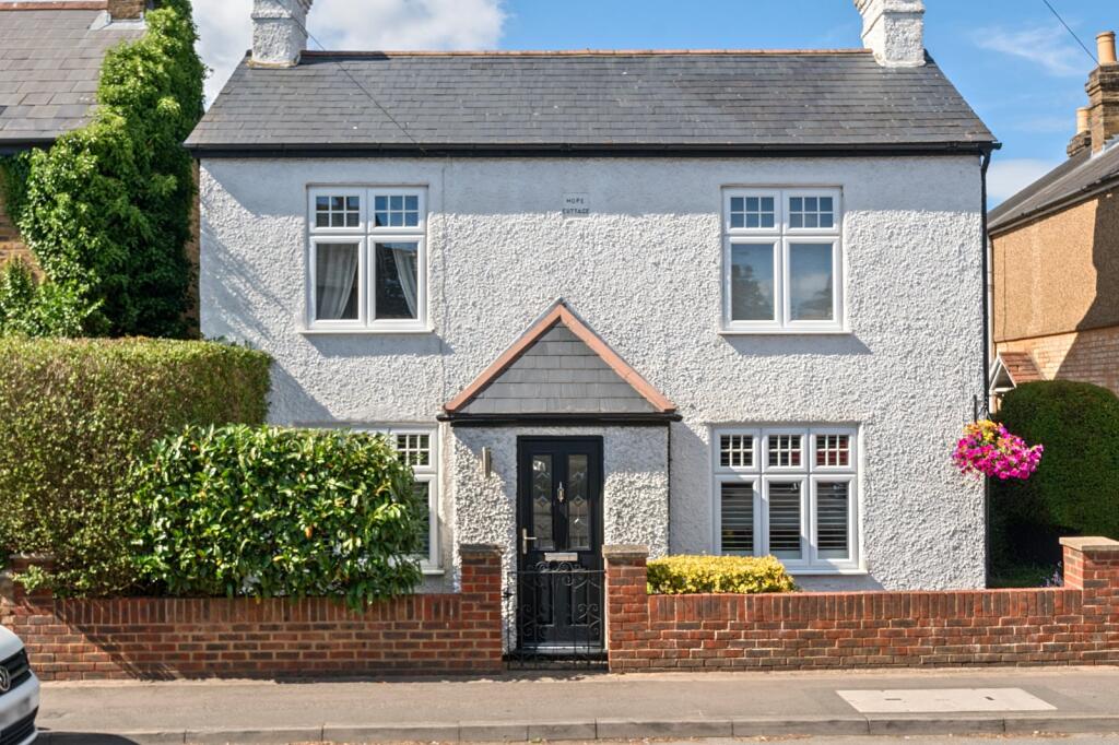 Main image of property: Eastfield Road, Burnham, Buckinghamshire, SL1