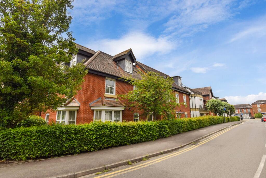 Main image of property: Jennery Lane, Burnham, SL1