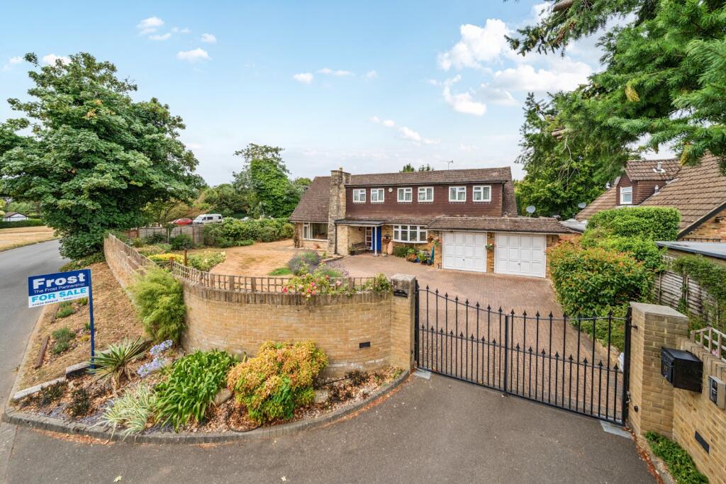 Main image of property: Green Lane, Burnham, Buckinghamshire, SL1