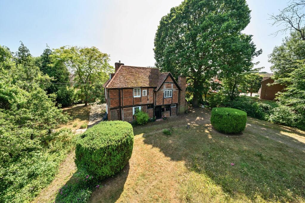 Main image of property: Lower Cippenham Lane, Cippenham, Berkshire, SL1