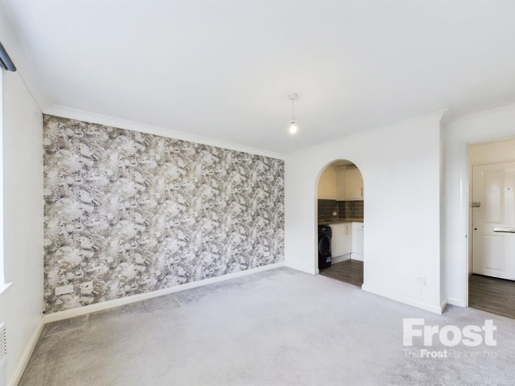 Main image of property: Missenden Gardens, Burnham, Buckinghamshire, SL1