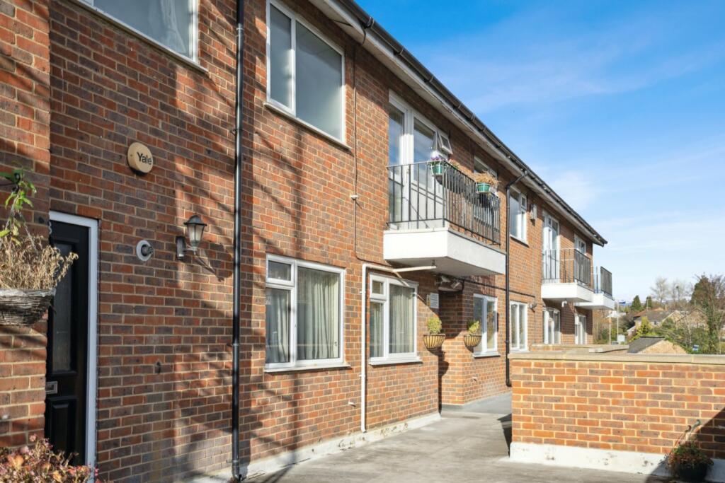 Studio flat for sale in High Street, Chalfont St. Peter, Gerrards Cross