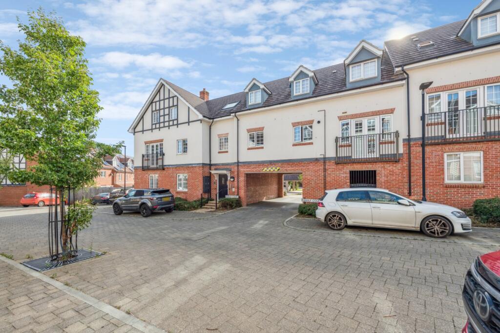 Main image of property: Grange Road, Chalfont St. Peter, Gerrards Cross, SL9