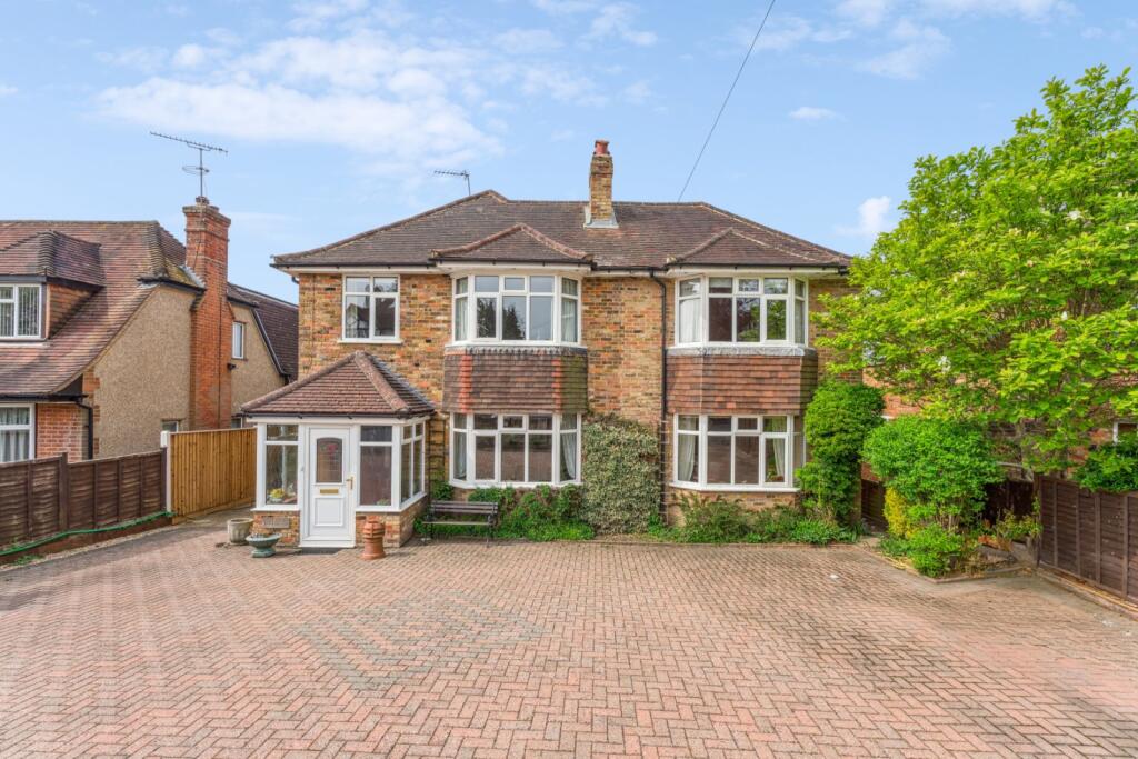 Main image of property: Hillfield Road, Chalfont St. Peter, Buckinghamshire, SL9