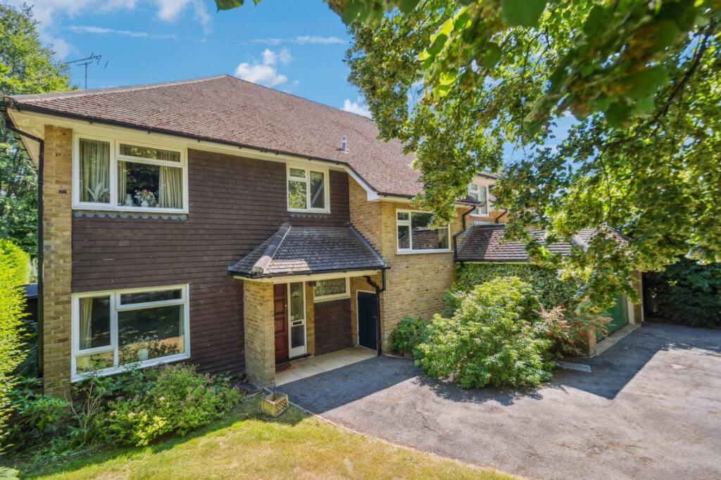 Main image of property: Chiltern Hill, Chalfont St. Peter, Buckinghamshire, SL9