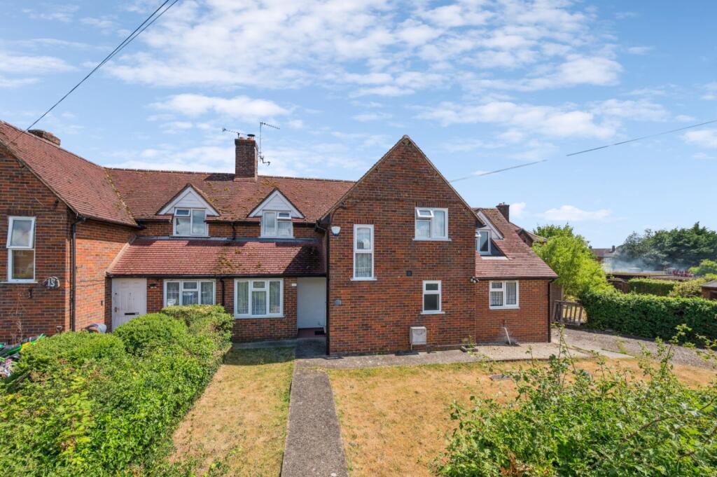 Main image of property: Layters Close, Chalfont St. Peter, Gerrards Cross, Buckinghamshire, SL9