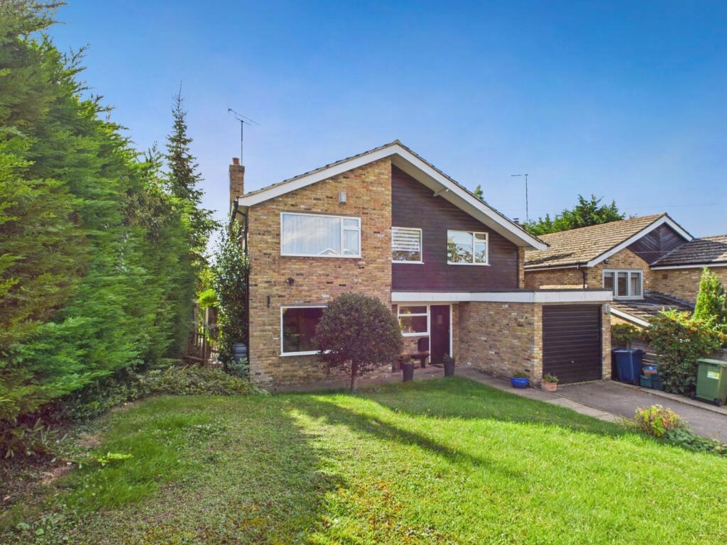 Main image of property: The Paddock, Chalfont St. Peter, Buckinghamshire, SL9