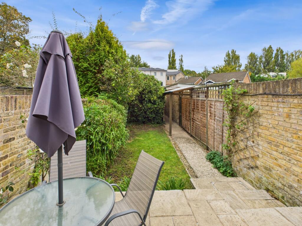 Main image of property: Lower Road, Chalfont St. Peter, Buckinghamshire, SL9