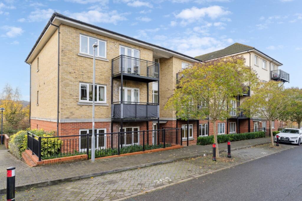 Main image of property: Ercolani Avenue, High Wycombe, Buckinghamshire, HP13