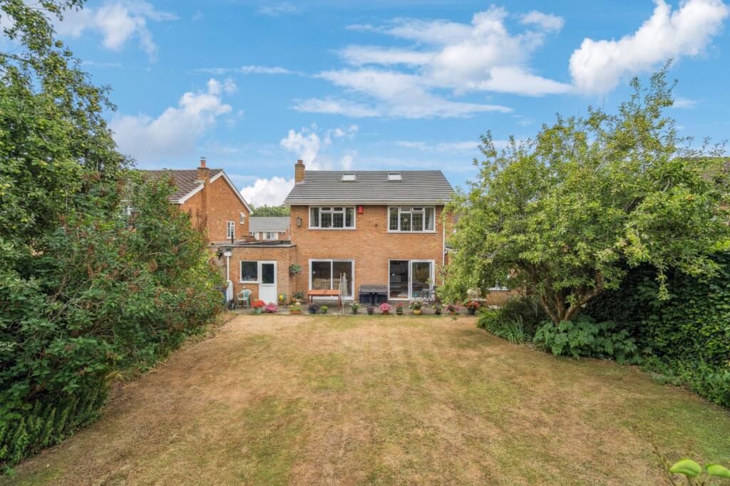 Main image of property: Daws Lea, High Wycombe, Buckinghamshire, HP11