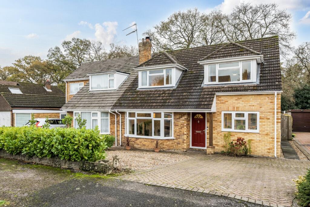 Main image of property: Philip Drive, Flackwell Heath, High Wycombe, Buckinghamshire, HP10