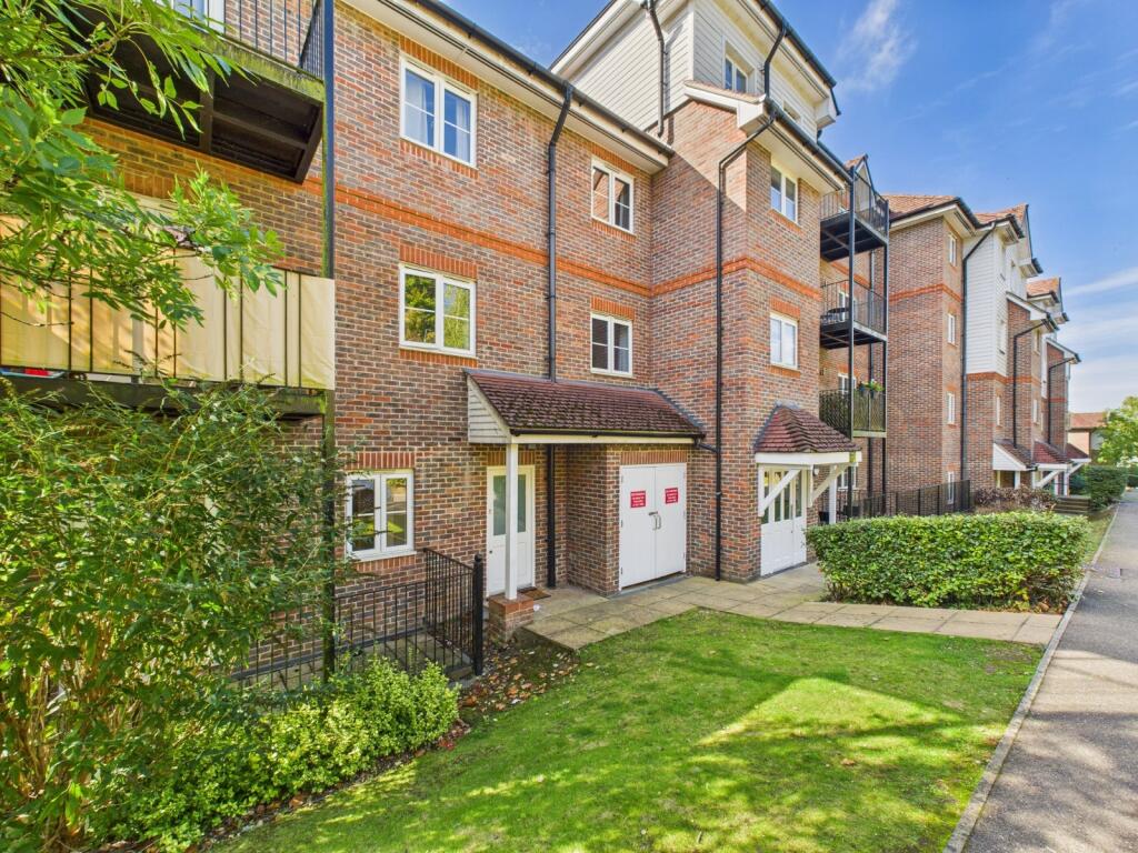 Main image of property: Freer Crescent, High Wycombe, Buckinghamshire, HP13