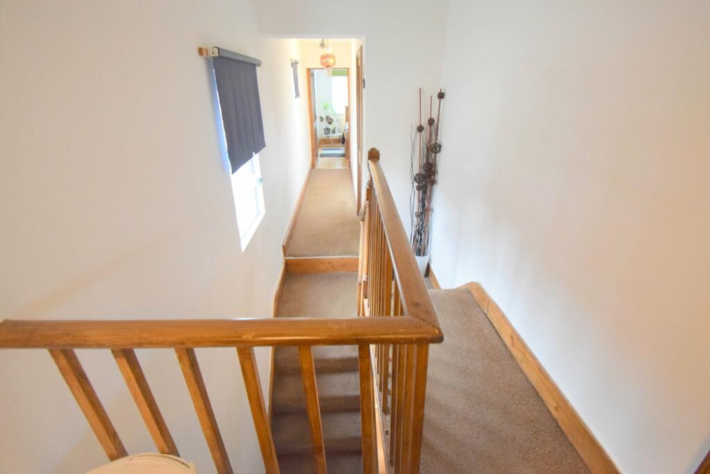 3 bedroom semidetached house for sale in Vansittart Road, Windsor