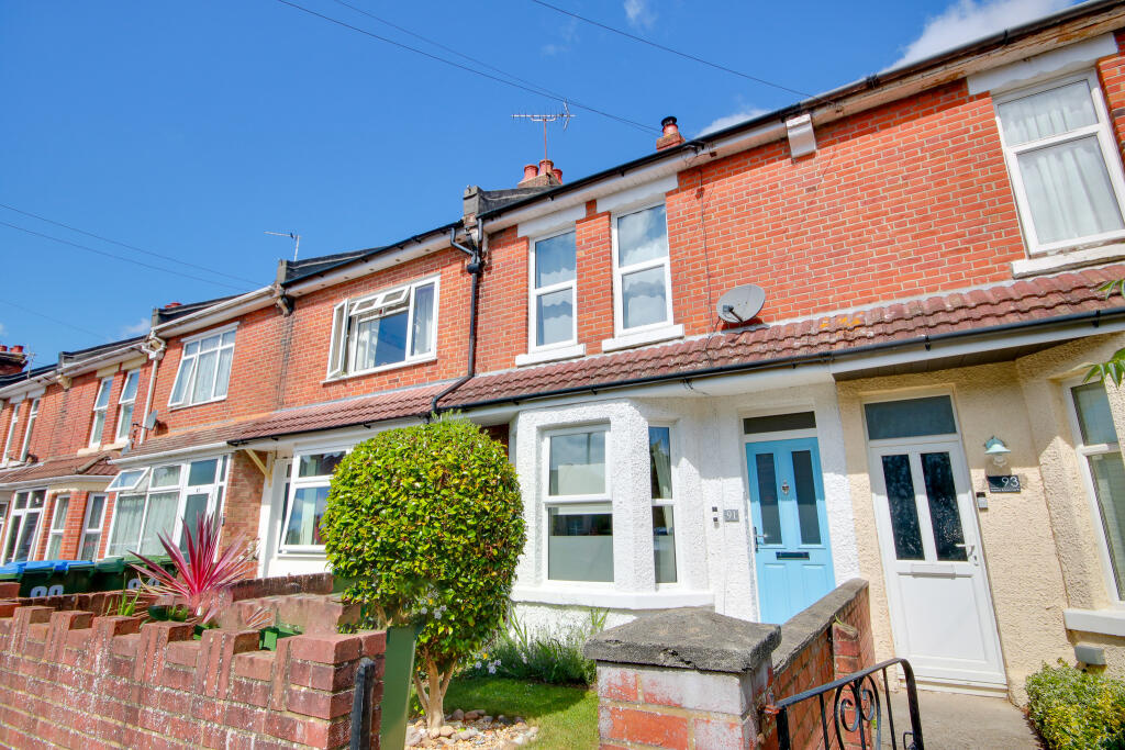 Main image of property: ITCHEN! BEAUTIFULLY PRESENTED! GORGEOUS GARDEN!
