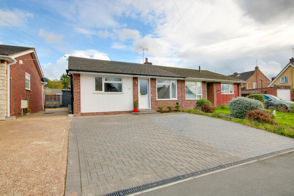 Main image of property: TOWNHILL PARK! NO FORWARD CHAIN! OUTSIDE OFFICE! PARKING!