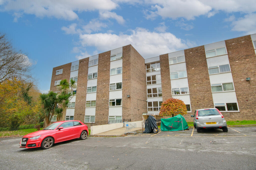 Main image of property: AUCTION SALE! TENANT IN SITU! GREAT INVESTMENT OPPORTUNITY!